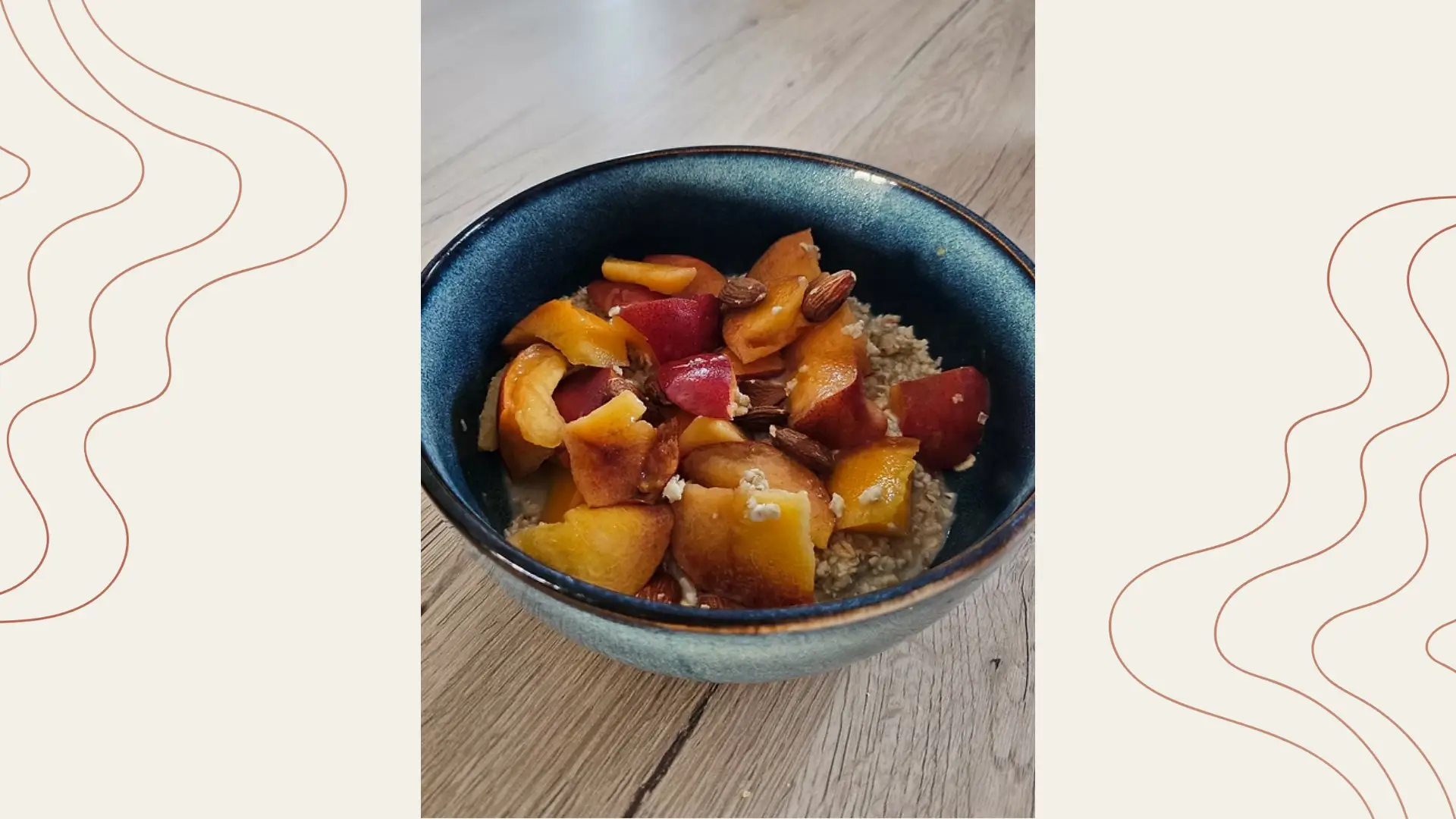 Porridge à la pêche et amandes grillées, miel